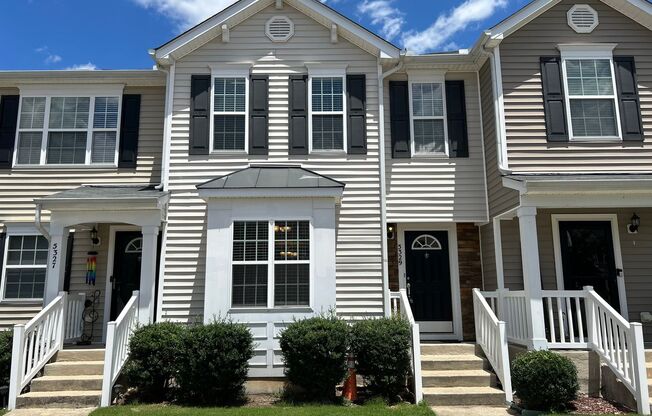 Beautiful 4 Bedroom | 3.5 Bedroom Raleigh Townhome