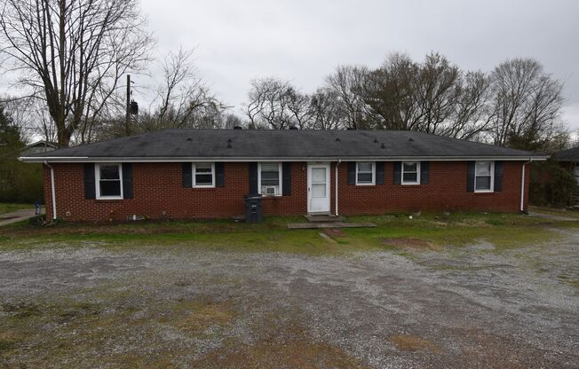 Circle Dr - 470 / 472 / 474