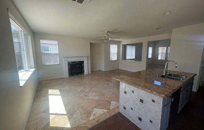 Rare DR Horton 4-bedroom Oakley rental opportunity!