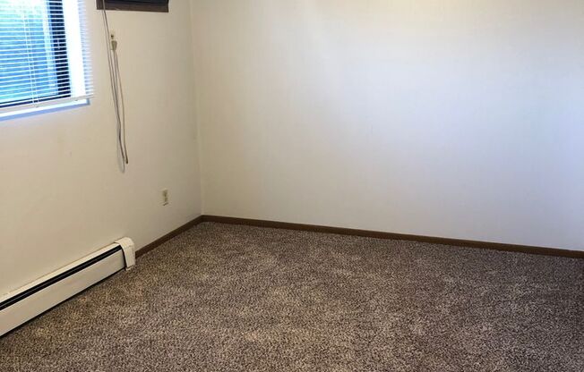 1 bed, 1 bath, 580 sqft, $650, Unit 1530-09