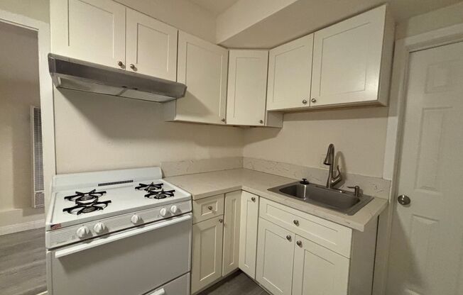 Studio, 1 bath, 450 sqft, $1,900, Unit 6769 Atoll Ave