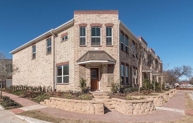 Town home! Amazing floorplan with 3 bedrooms, and 3.5 baths.