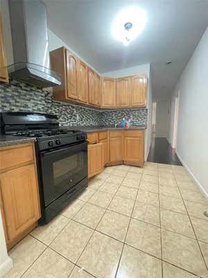 3 beds, 1 bath, $3,000, Unit 1ST F