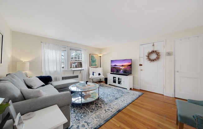 926 MASSACHUSETTS AVE