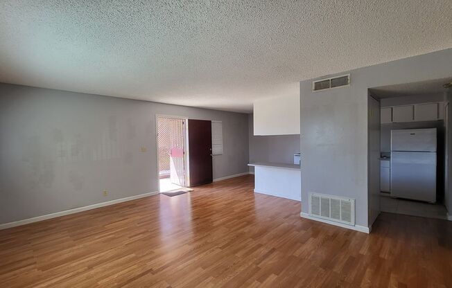 Bruce St- 853