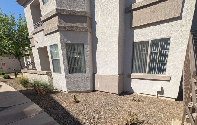 2 Bedroom Condo Unit in the Solana Condominium Homes Community Near E Baseline Rd and Higley Rd!