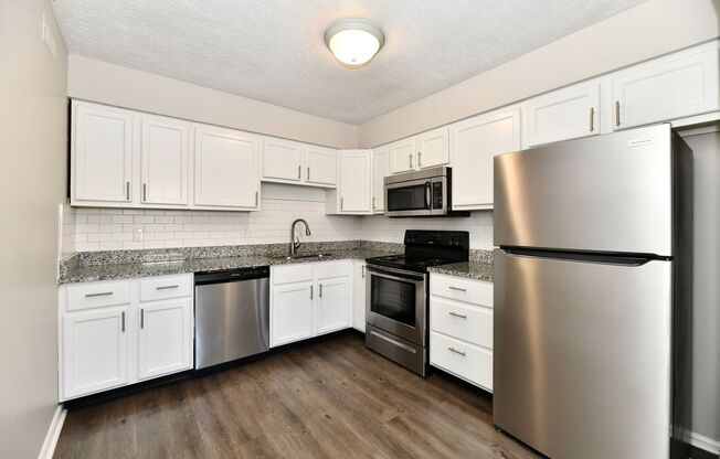 3 beds, 1.5 baths, 1,280 sqft, $2,199, Unit T-203