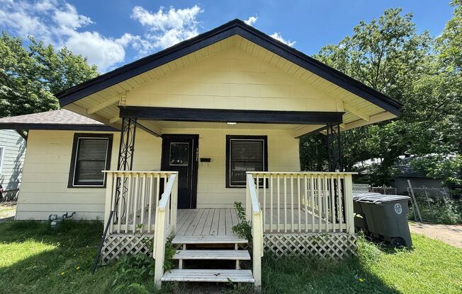 New paint/ hardwood floors 3BD 1 BA