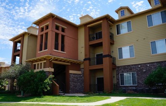 Stone Canyon Apartments