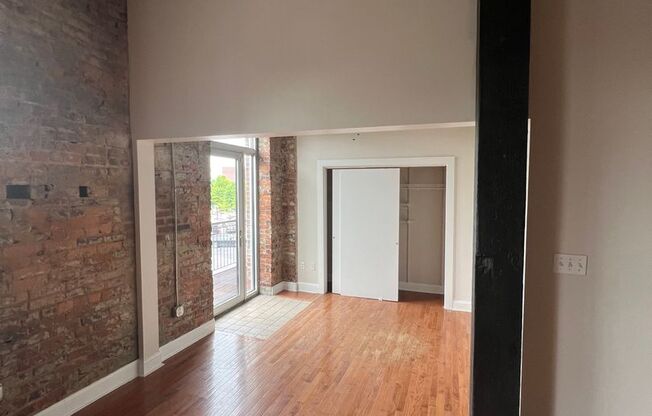 1 bed, 1 bath, 665 sqft, $1,699, Unit 200