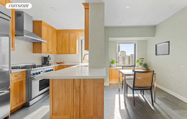 425 E 58 ST