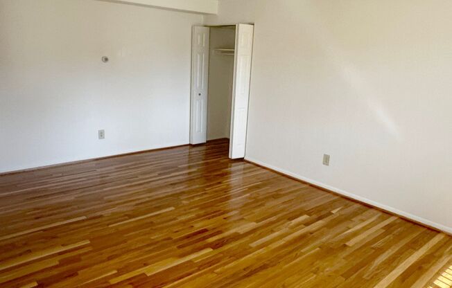 1 bed, 1 bath, 650 sqft, $1,400, Unit 2715A-1B