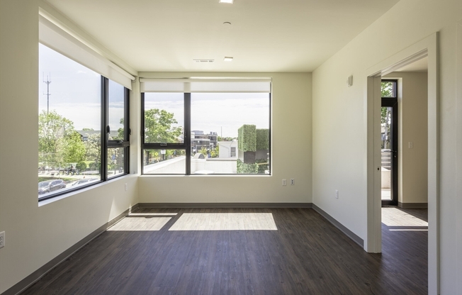 1 bed, 1 bath, 702 sqft, $3,100, Unit 301