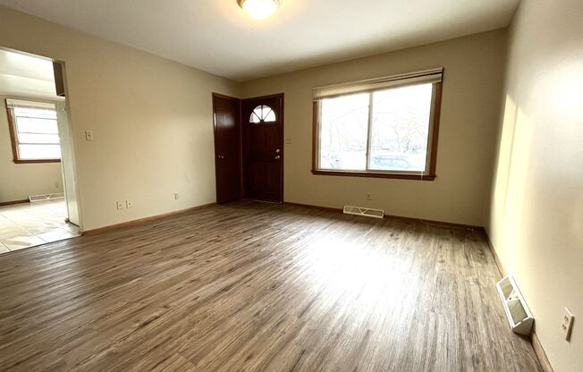 3 Bedroom/1.5 Bath - Single Family Home with GARAGE!