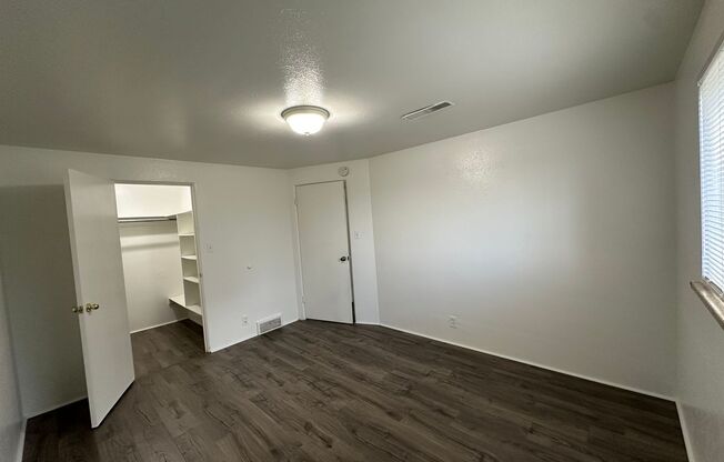 2 beds, 1 bath, $2,350, Unit 1