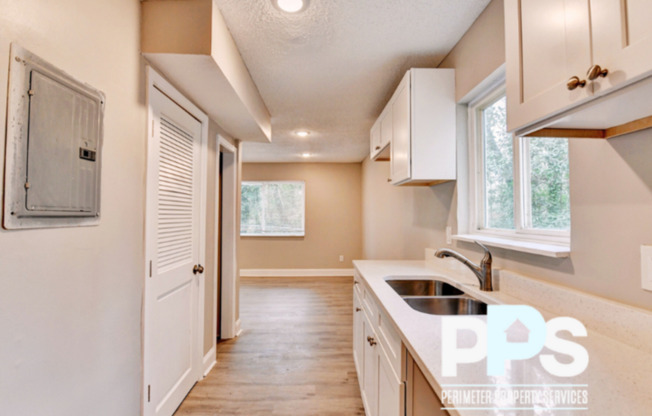 390 WEST LAKE AVE NW # C-11