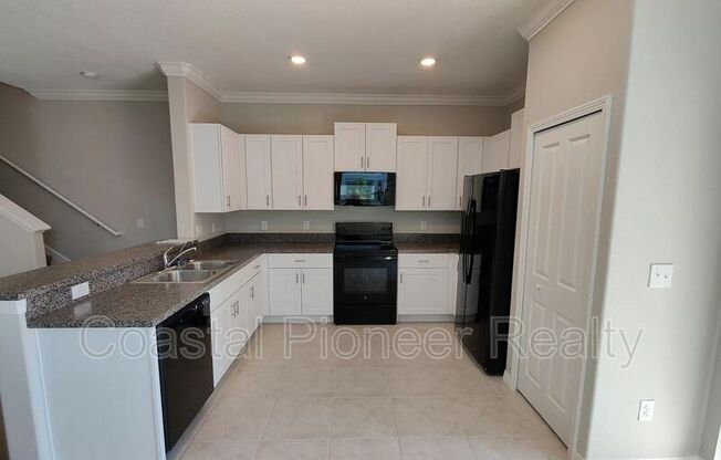 1548 CASSIUS ST