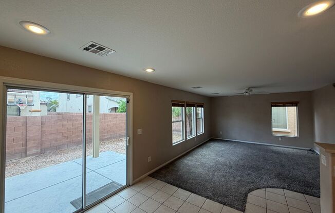 Cute 2 story with Move in special