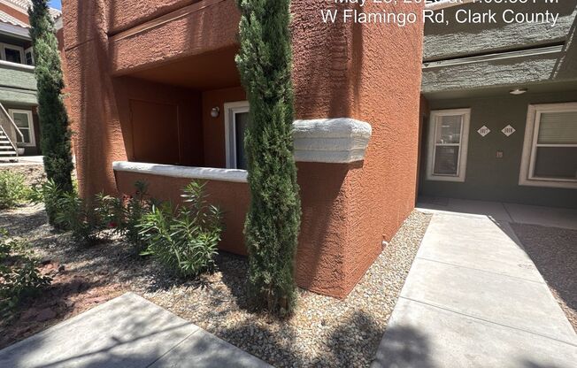 1 Bedroom Condo on First Floor!