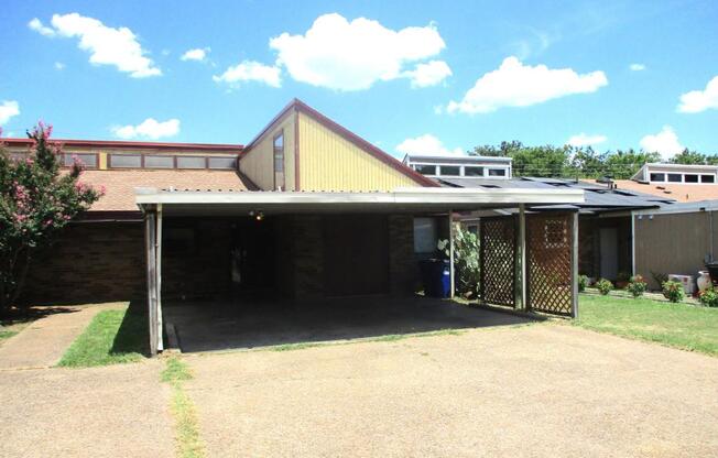 203 YORKSHIRE CT
