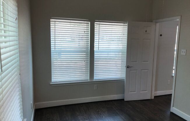 1 bed, 1 bath, $1,095, Unit Unit 101