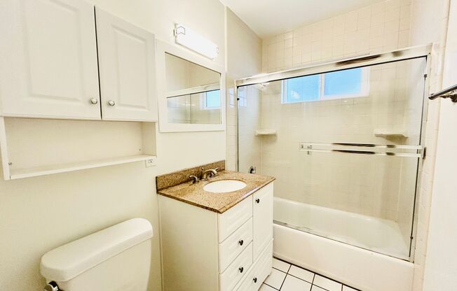 1 bed, 1 bath, $2,195, Unit 3