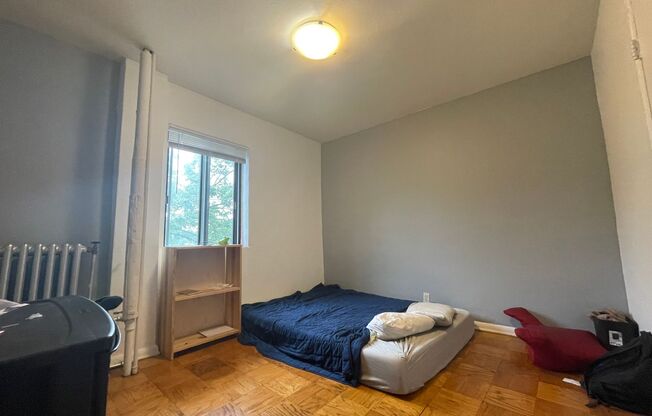 1 bed, 1 bath, $995, Unit 307