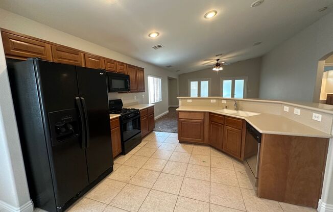 4 bedrooms in desirable area