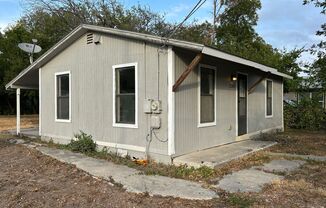 2 beds, 1 bath, $1,150