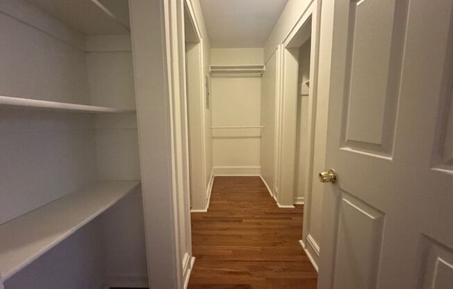 1 bed, 1 bath, 620 sqft, $1,199, Unit 7233 Penn Ave. #1B