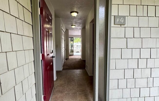 22705 LAKEVIEW DR
