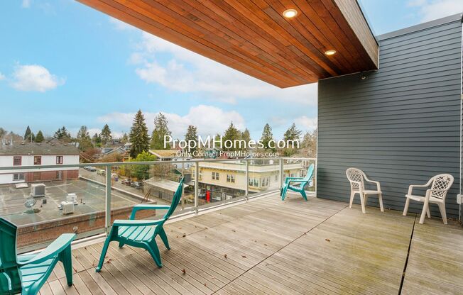 2 beds, 2 baths, 743 sqft, $1,845, Unit 3011 NE Killingsworth Street - Unit 204