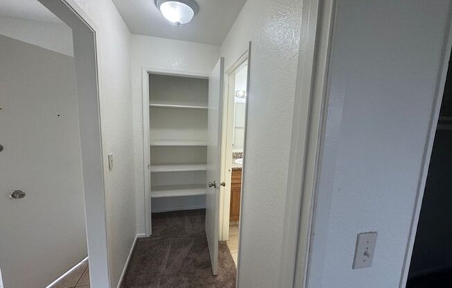 1 bed, 1 bath, $1,950, Unit 20