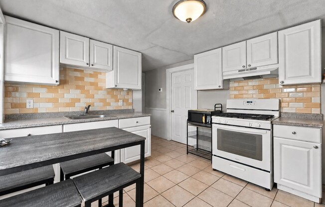 15 17 EATON