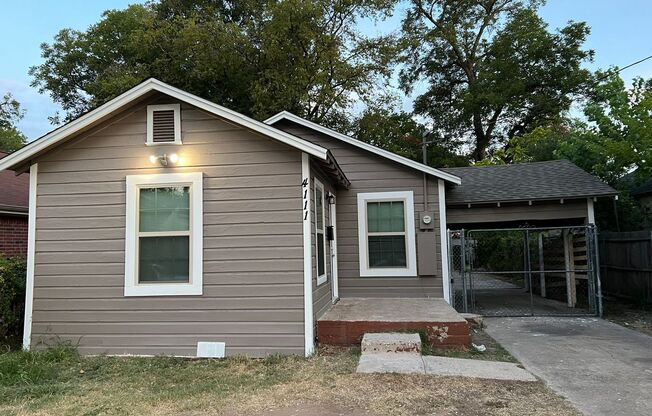 (PENDING) 3 Bed 2 Bath House for Rent in Dallas!