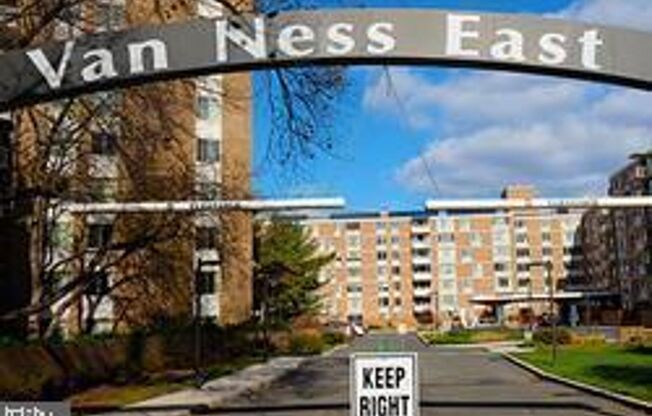 Great Location- One Bedroom Condo in Washington DC