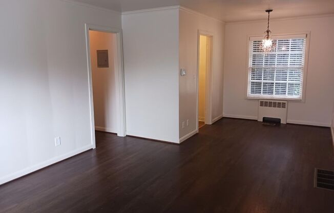 1 bed, 1 bath, 686 sqft, $1,525, Unit 38