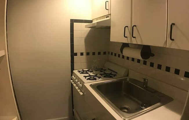 Studio, 1 bath, $2,450, Unit GF