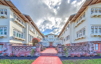 Hillegass Avenue, 2821