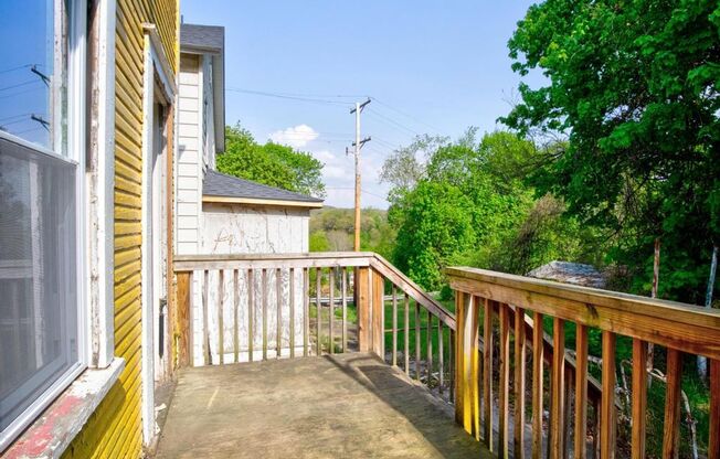 208- 210 1st Ave Aliquippa