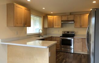 3 beds, 2 baths, 1,650 sqft, $2,850, Unit 21500 121st Pl SE Upper unit