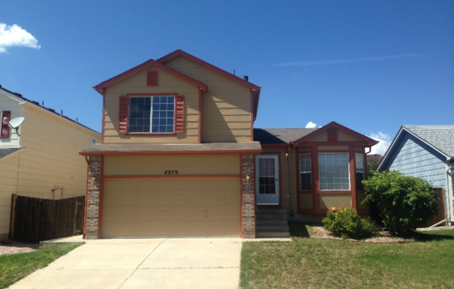 4979 BUTTERFIELD DR