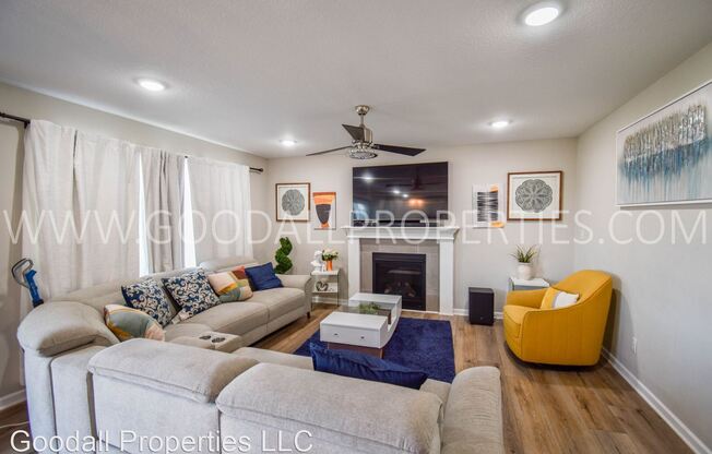 310 NW 1st St