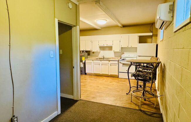 1 bed, 1 bath, $585, Unit UNIT D