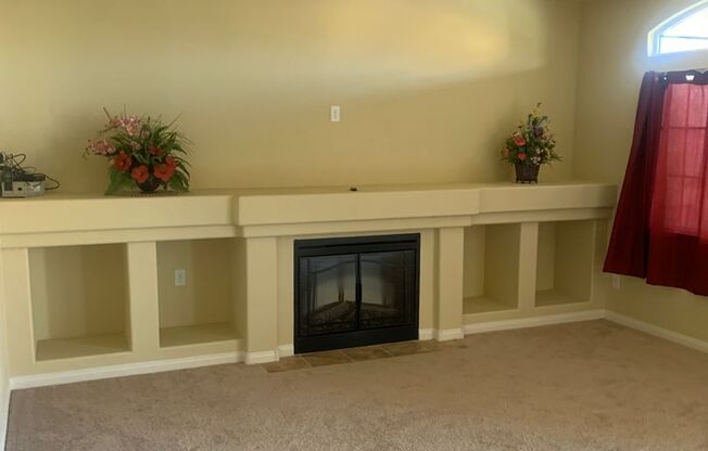 5 beds, 3.5 baths, $2,895