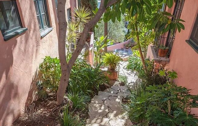 Las Orquideas -1901 Orchid Ave. (6907 Bonita Ter)