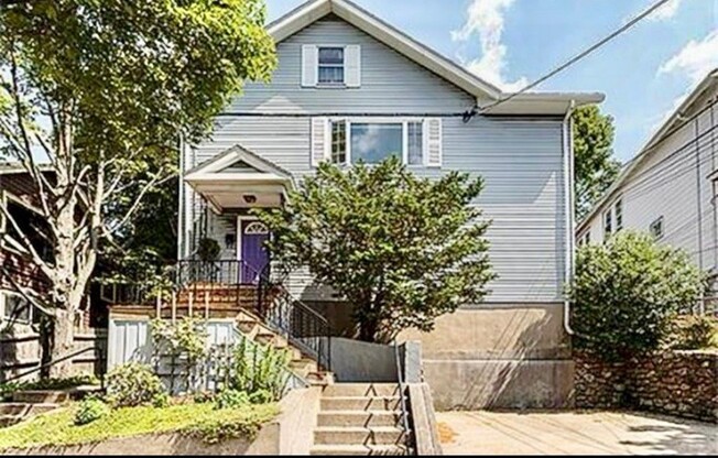 18 MOULTON RD