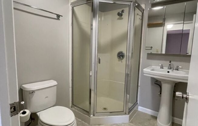 Adorable Green Lake Home for Lease