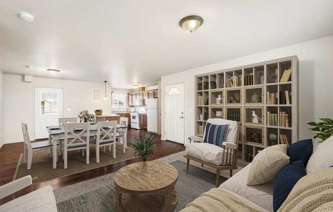 Pine Tree Park, Kennewick Apartments