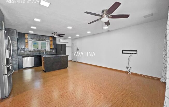 736 N KUAKINI ST